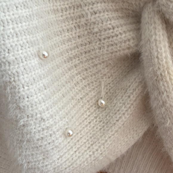 No Boundaries Twist Faux Pearl Sweater - Picture 4 of 8